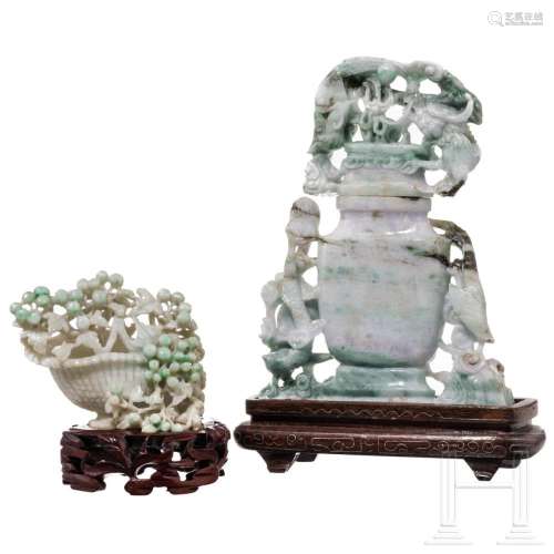 A small Chinese jade vase and grapes basket, 20th century