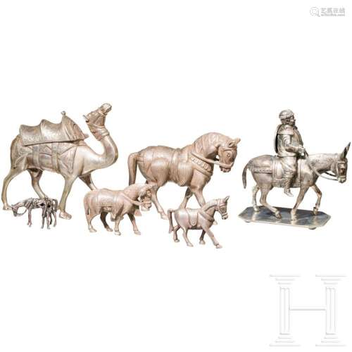 Convolute of silver miniatures, animals, Asia, early-20th ce...