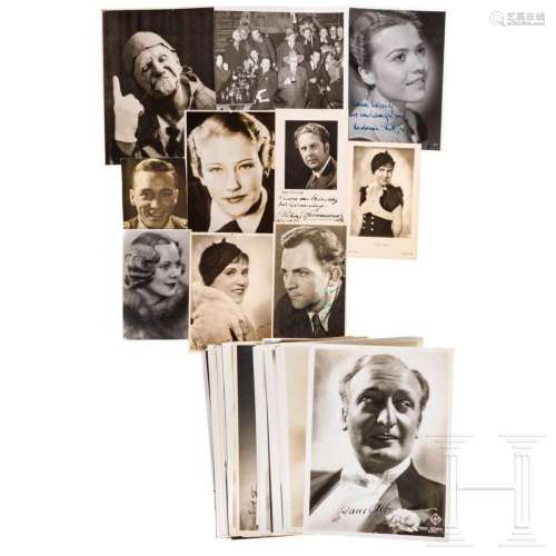 39 photo cards signed by German actors like Hans Albers, Ann...