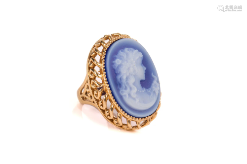 ANTIQUE 14K GOLD BLUE AGATE CAMEO RING, 13.6g