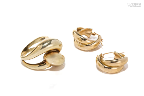 14K GOLD RING AND PAIR OF 10K GOLD EARRINGS, 18g