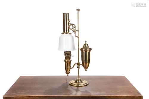 ANTIQUE AMERICAN BRASS DESK LAMP