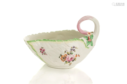 18th C WORCESTER PORCELAIN LETTUCE LEAF SAUCE BOAT