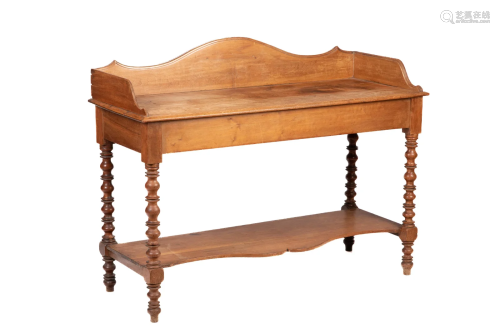 CANADIAN ANTIQUE BUTTERNUT WASHSTAND