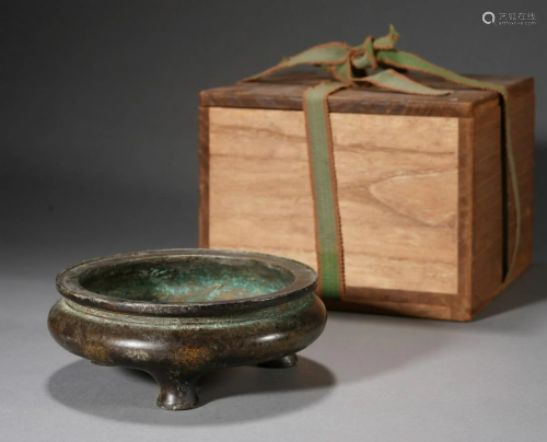 Chinese 18/19th C. Qing Bronze Tripod Round Censer