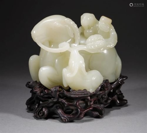 Chinese Qing Dynasty White Jade Three Ram Ornament