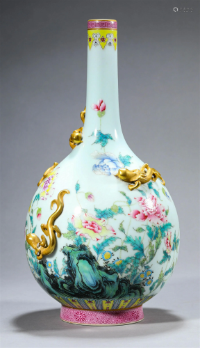 Chinese Famille Rose and Gilt Flowers Rocks Vase