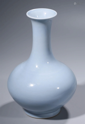 Chinese Qing Dynasty Sky Blue Glaze Bottle