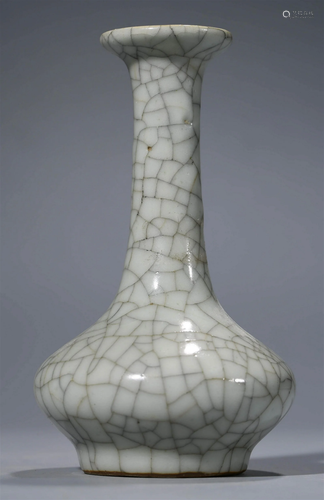 Chinese Ge Type Vase