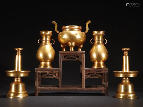 A Set of Top Gilt-bronze Offering Utensils