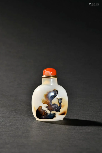 A Finely Agate Snuff Bottle