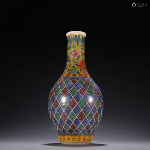A Finely Glass and Enamel Vase