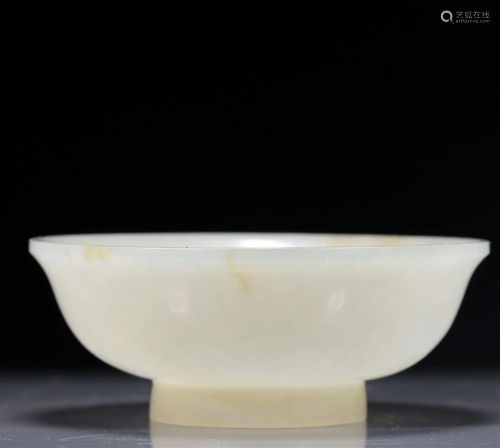 An Excellent White Jade Bowl