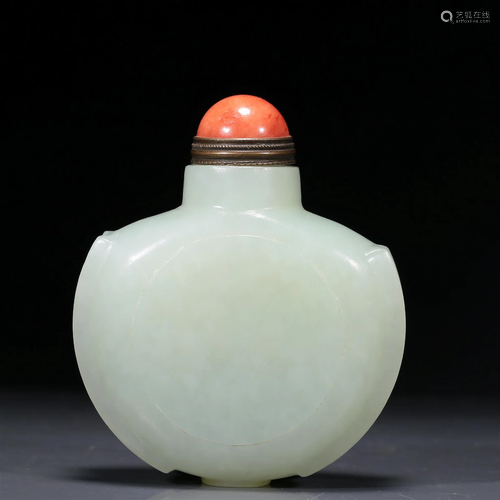 A Brilliant White Jade Snuff Bottle