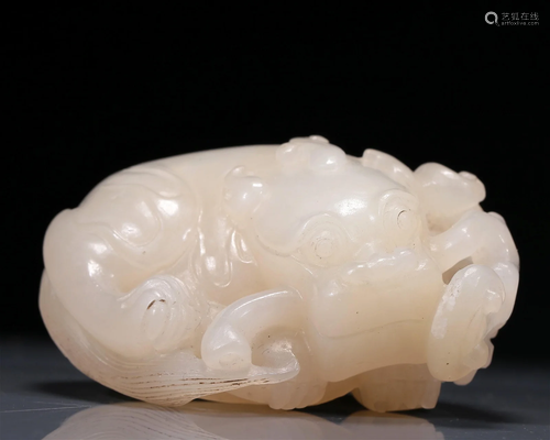 A Fabulous White Jade Lion