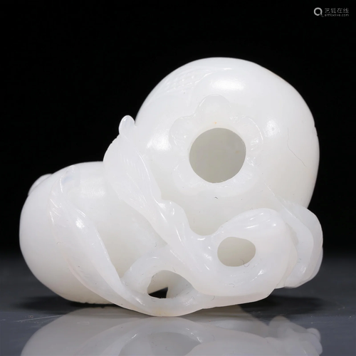 A Fabulous White Jade 'Flower& Chi-Dragon' Decoration