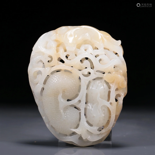 A Precious White Jade 'Flower& Fruit' Decoration