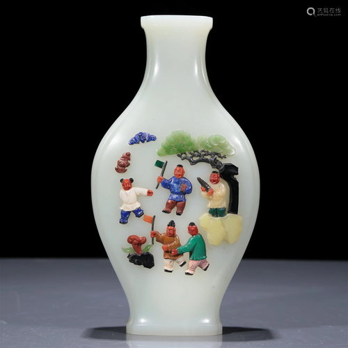 A Superb White Jade Gem-Inlaid 'Figure' Vase