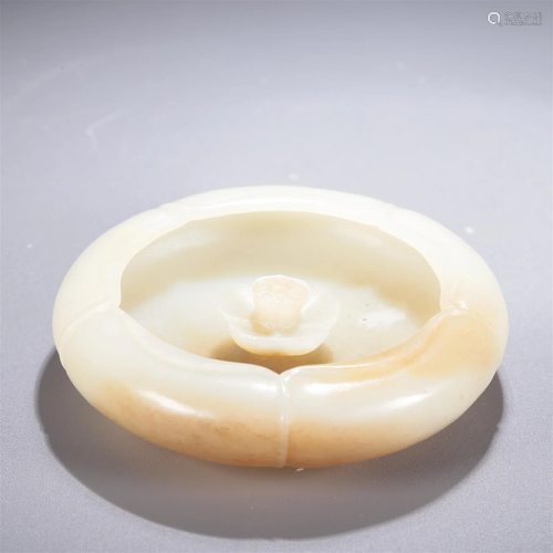 A Fabulous White Jade 'Lotus' Incense Holder