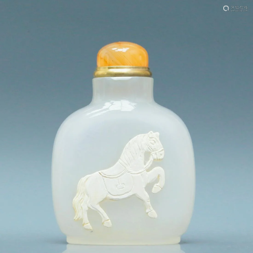 A Fine Agate Incised 'Horse' Snuff Bottle