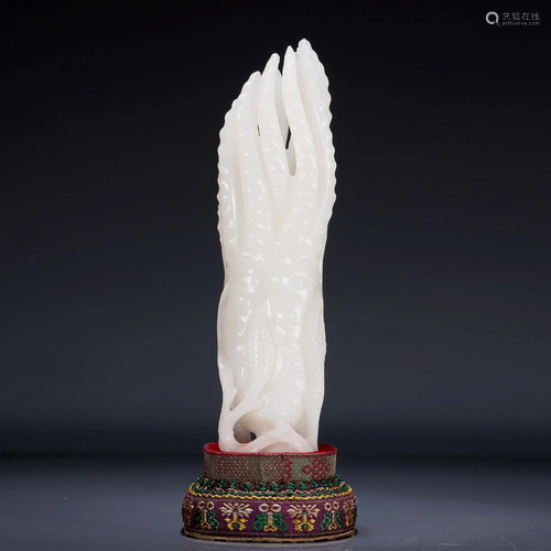 A Wonderful White Jade 'Finger Citron' Decoration