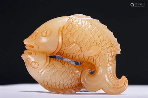 A Fabulous Gaogu White Jade 'Fish' Pendant