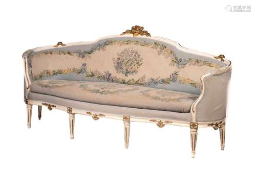 LATE 18th C GUSTAVIAN SWEDISH SETTEE