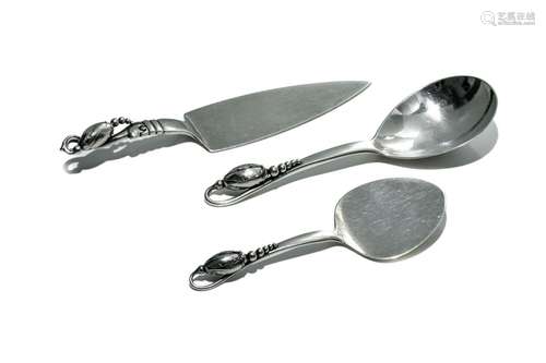 THREE GEORG JENSEN DANISH SILVER SERVING PCS, 289g