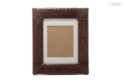 VINTAGE ALLIGATOR SKIN PICTURE FRAME