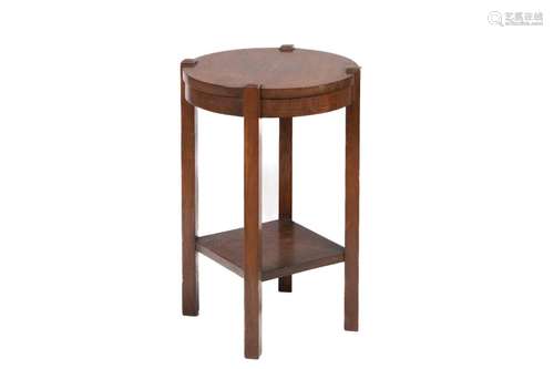 ARTS & CRAFTS OAK SIDE TABLE