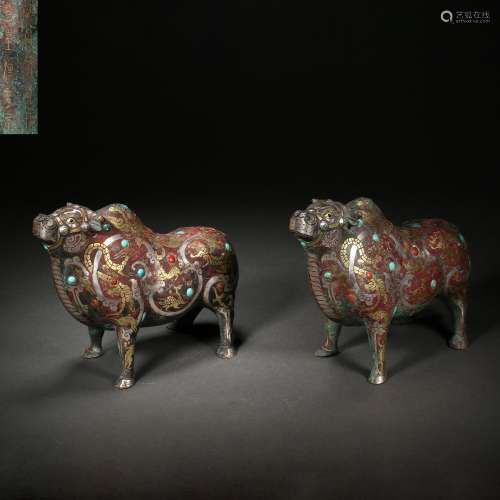 Ming Dynasty or Before,Inlaid Gold and Silver Cattle A Pair
