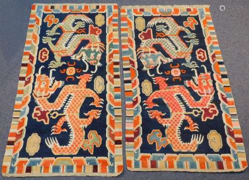 Ein Paar Drachenteppiche Tibet.