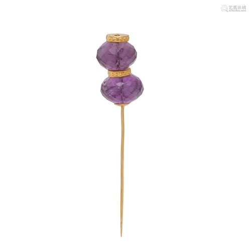 YELLOW GOLD AND AMETHYST STICK PIN