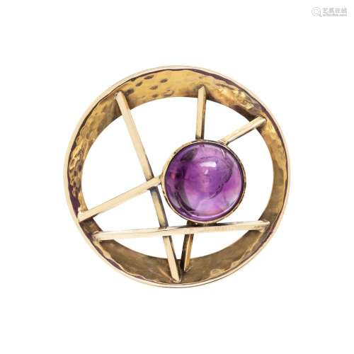 MODERNIST, YELLOW GOLD AND AMETHYST BROOCH