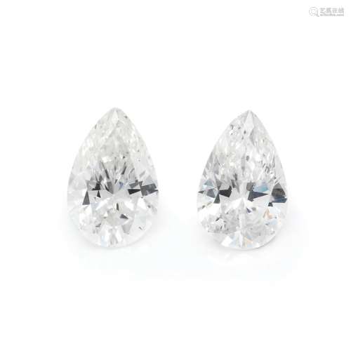 PAIR OF LOOSE PEAR SHAPED DIAMONDS