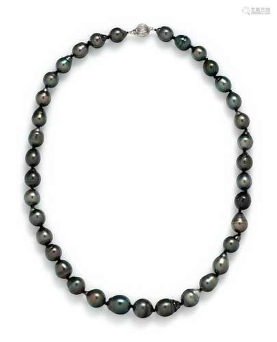 CULTURED TAHITIAN PEARL NECKLACE