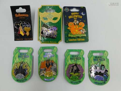 Lot of 7 Disney Halloween Limited Edition Pins