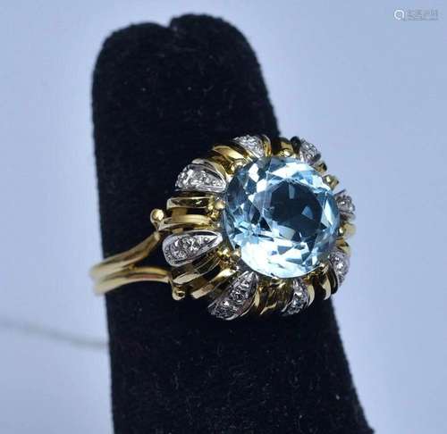 18k Gold Aquamarine and Diamond Ring