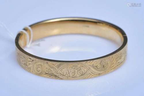 14k Gold Engraved Bangle Bracelet