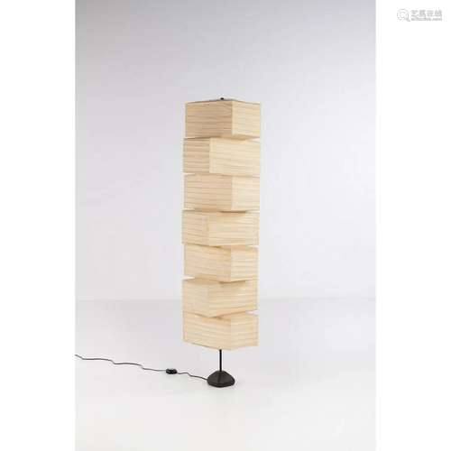 Isamu Noguchi (1904-1988) Model 36N sur base T3 Akari series...