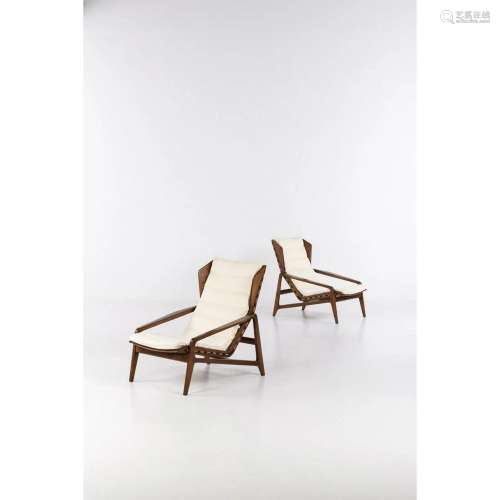 Gio Ponti (1891-1979) Model 811 Armchair Walnut and fabric E...