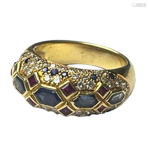 Bague en or jaune 18 ct, incrustée de rubis, diamants,