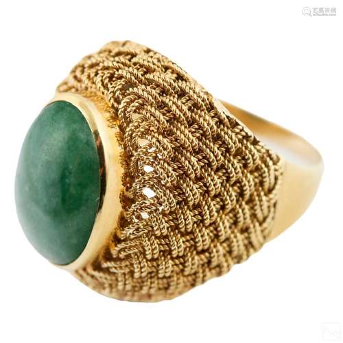 18K Yellow Gold and Jade Stone Retro Sz. 6.5 Ring