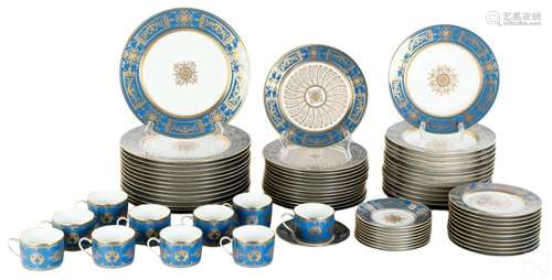 Bernardaud Porcelain Aux Rois 73pc Dinner Service