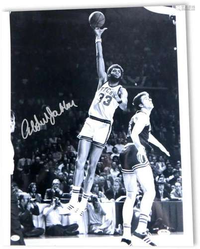 Kareem Abdul-Jabbar Signed Autographed 16X20 Photo Bucks B/W...