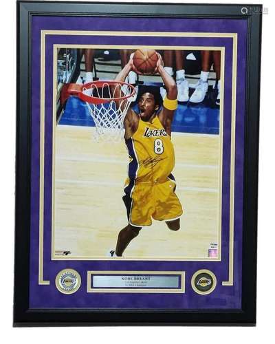 Kobe Bryant Autographed 16x20 Photo Framed Los Angeles Laker...