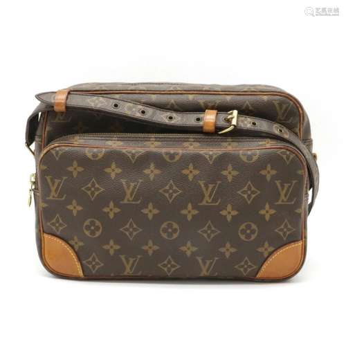 LOUIS VUITTON Louis Vuitton Monogram Nile Shoulder Bag Messe...