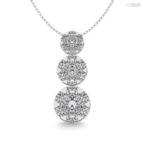 Diamond 2 ct tw Three Stone Flower Pendant in 14K White Gold