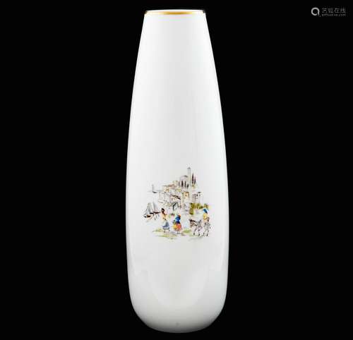 VASE EN PORCELAINE DE BAVARIA AVEC DÉCORATION EN POLYCH