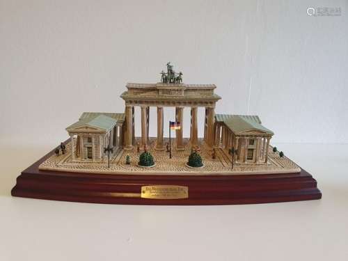 Hamilton collection - Model of the Brandenburg Gate - hand p...